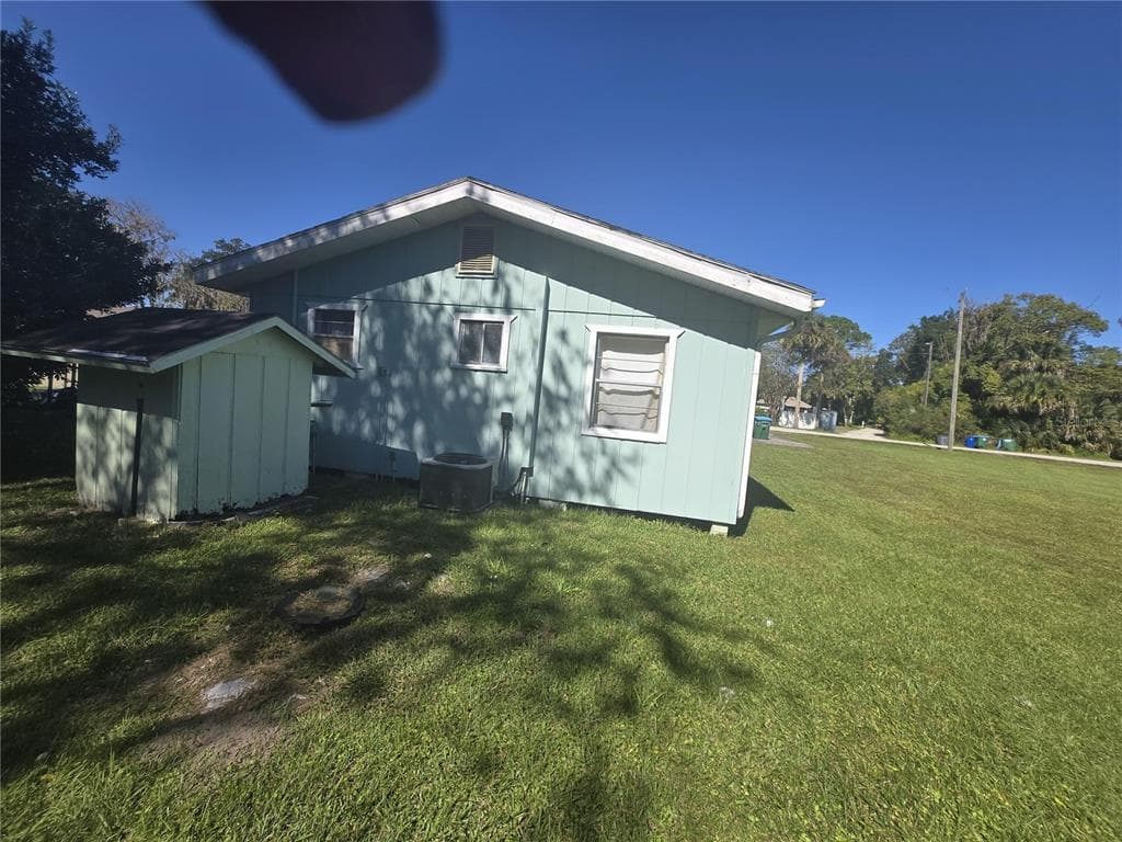 171 N PUTNAM GROVE ROAD - Interior/Exterior Photo 3 - OAK HILL, FL