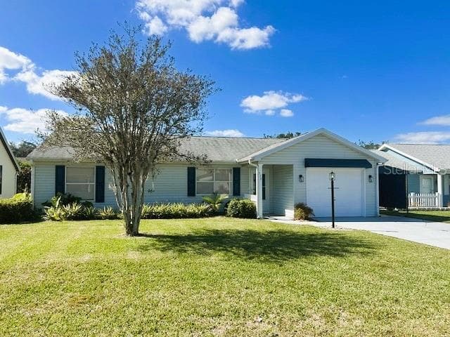 528 VALENCIA PLACE - 2bd/2ba - $275,000 - LADY LAKE, FL