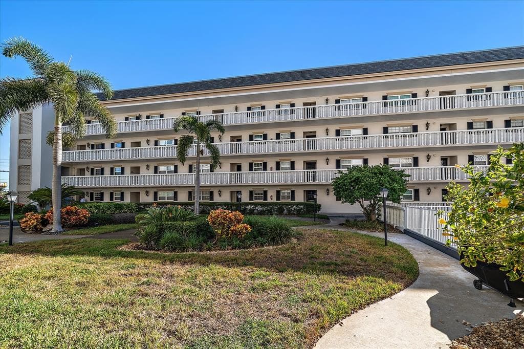 131 BLUFF VIEW DRIVE UNIT 104 - Interior/Exterior Photo 3 - BELLEAIR BLUFFS, FL