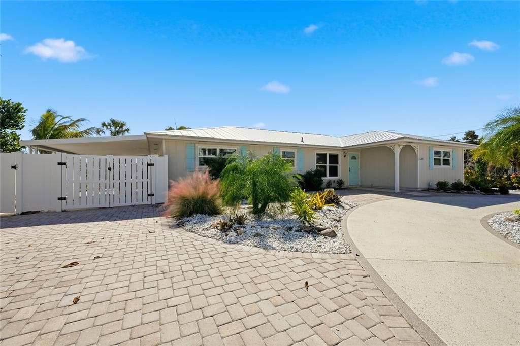 503 65TH STREET - Interior/Exterior Photo 4 - HOLMES BEACH, FL