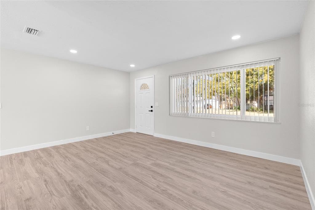 10095 NASSAU COURT - Interior/Exterior Photo 5 - SEMINOLE, FL