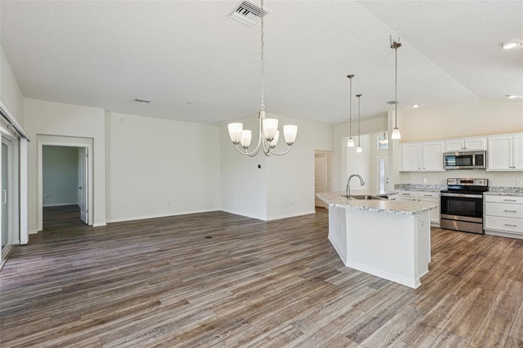 2740 ALDER AVENUE - Interior/Exterior Photo 5 - MIDDLETON, FL