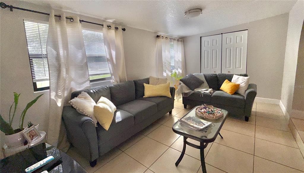 305 E MIAMI TERRACE - Interior/Exterior Photo 4 - KISSIMMEE, FL