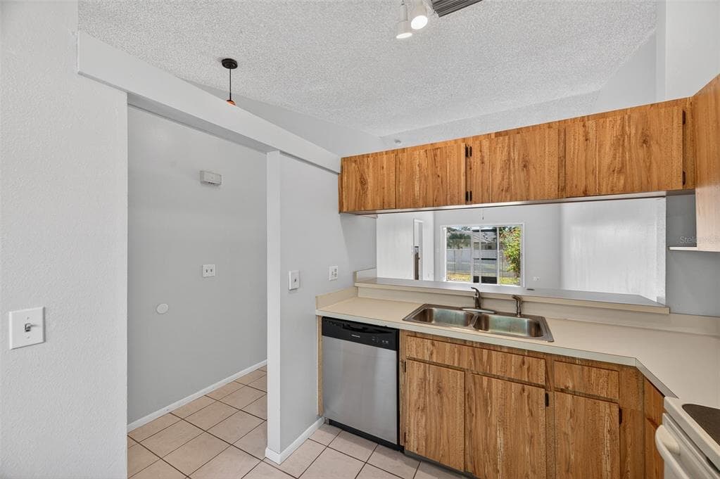 3966 EL CAMINO COURT - Interior/Exterior Photo 5 - LARGO, FL