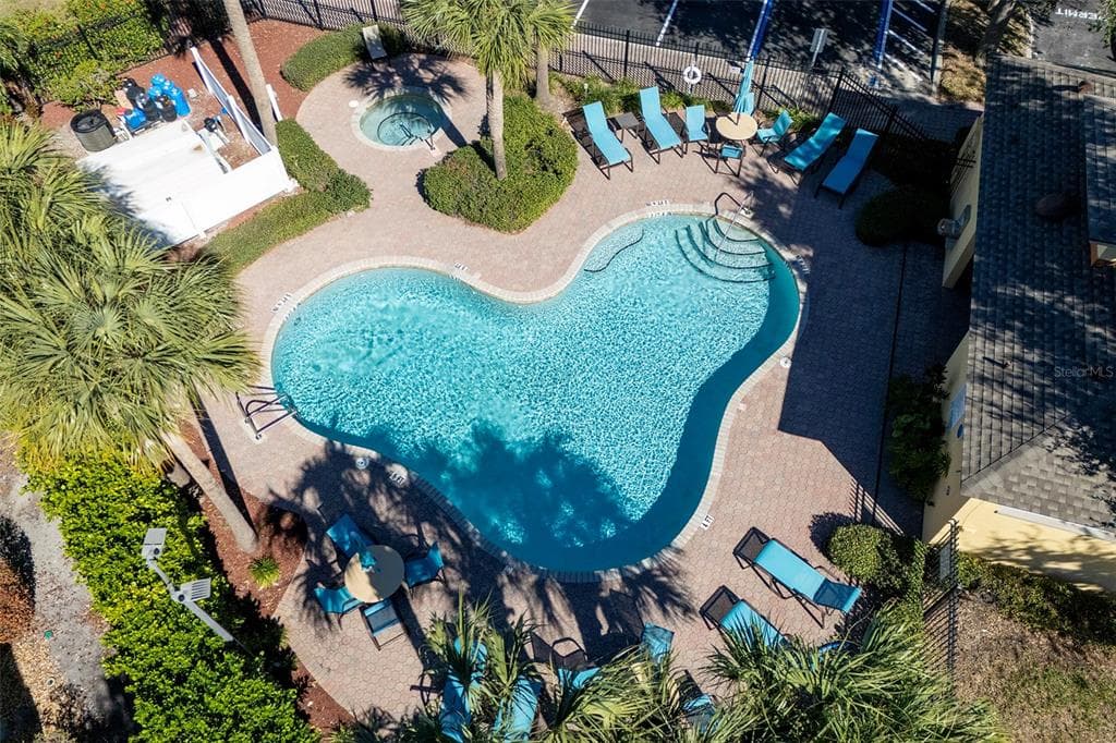 170 COQUINA BAY DRIVE - Interior/Exterior Photo 5 - ST PETERSBURG, FL