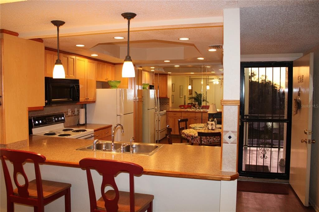 14130 ROSEMARY LANE UNIT 5308 - Interior/Exterior Photo 5 - LARGO, FL