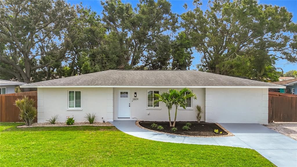 2809 TAUNTON DRIVE W - Interior/Exterior Photo 2 - BRADENTON, FL