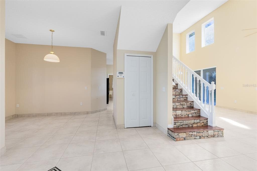 302 ERIE DRIVE - Interior/Exterior Photo 4 - POINCIANA, FL