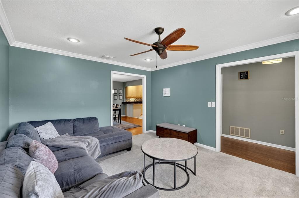 145 ESSEX DRIVE - Interior/Exterior Photo 5 - LONGWOOD, FL