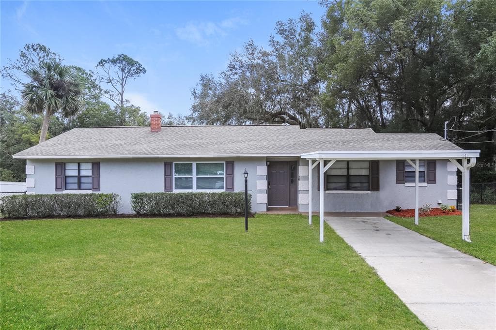 131 SERENA ROAD - 3bd/2ba - $1,930 - DEBARY, FL