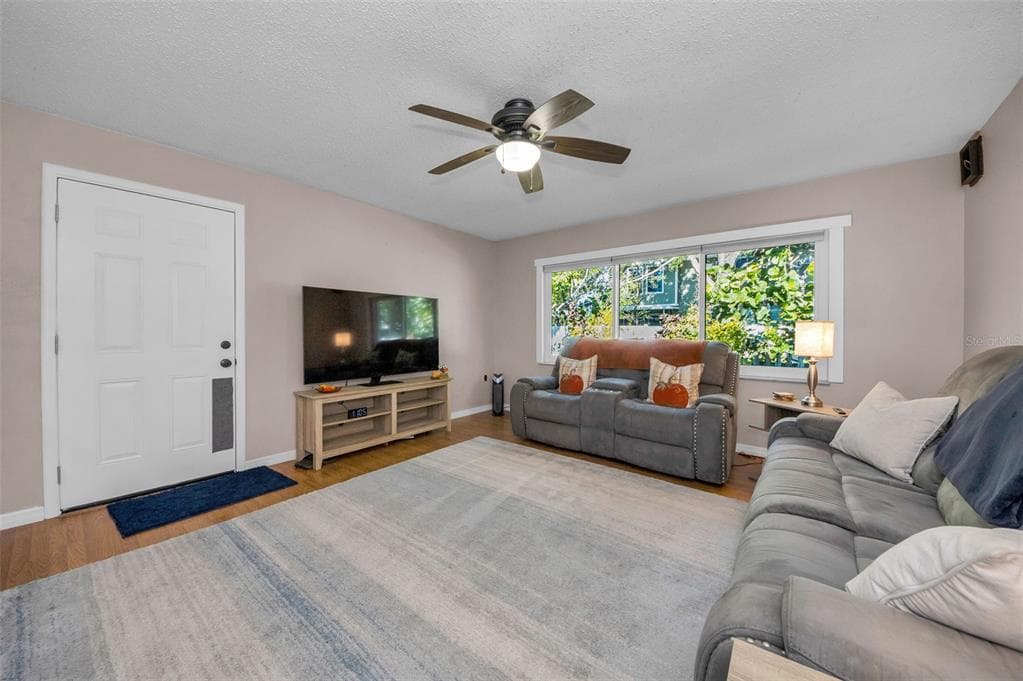 8037 POWDER HORN CIRCLE - Interior/Exterior Photo 5 - LARGO, FL