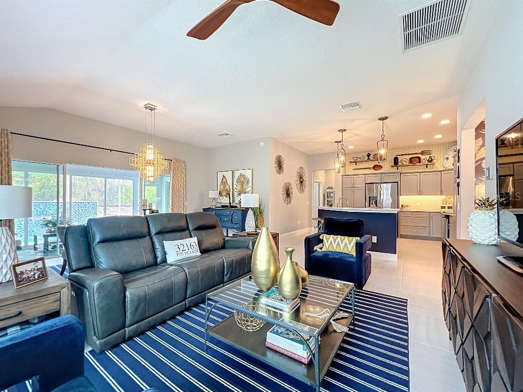 3191 WARBLER LOOP - Interior/Exterior Photo 5 - THE VILLAGES, FL