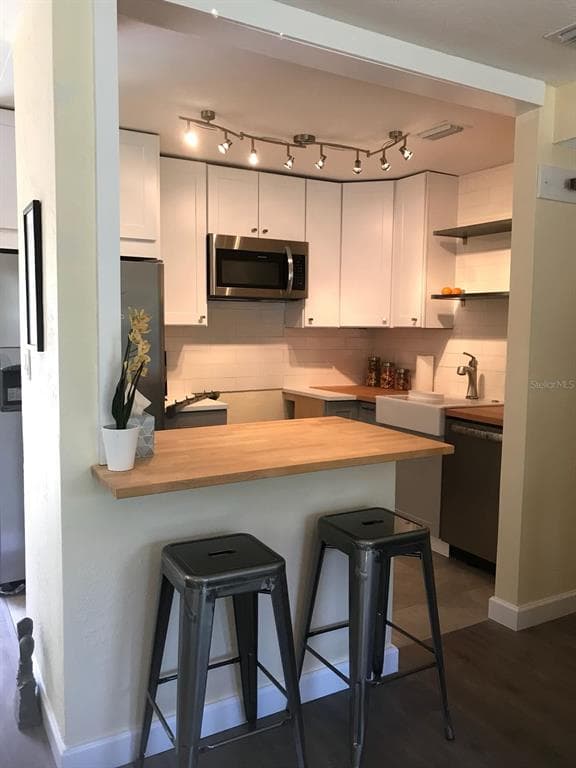 4290 PORPOISE DRIVE SE - Interior/Exterior Photo 4 - ST PETERSBURG, FL