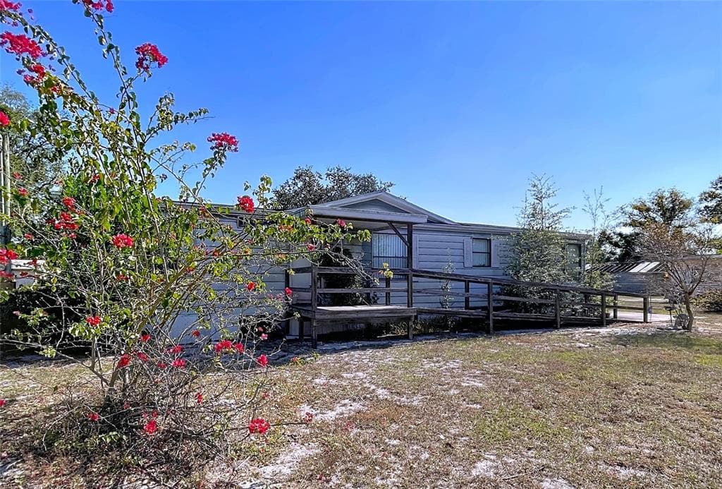 608 JAMESTOWN AVENUE - Interior/Exterior Photo 5 - LAKELAND, FL