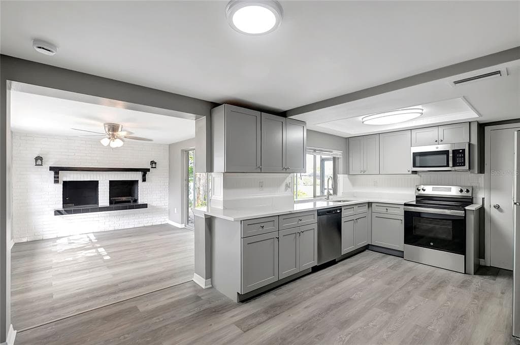 4111 STRATFIELD DRIVE - Interior/Exterior Photo 5 - NEW PORT RICHEY, FL