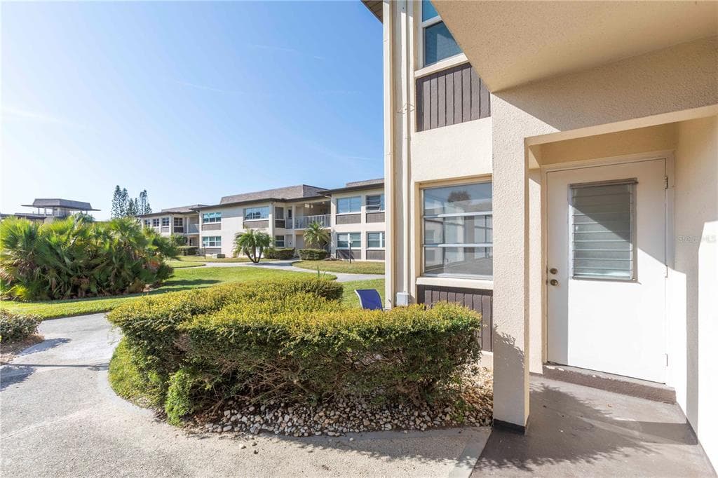 4726 MARINE PARKWAY UNIT 101 - Interior/Exterior Photo 3 - NEW PORT RICHEY, FL