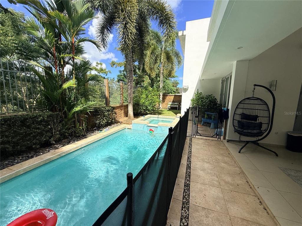 Senderos en Montehiedra COBALTO UNIT 12 - Interior/Exterior Photo 3 - SAN JUAN, PR