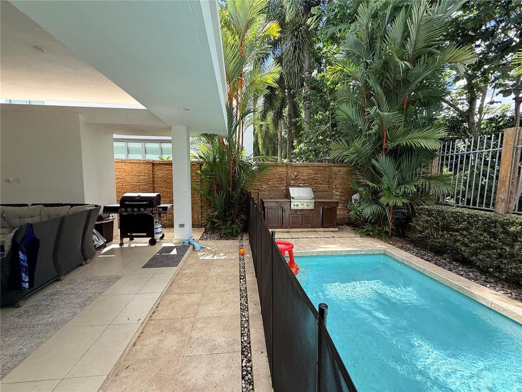 Senderos en Montehiedra COBALTO UNIT 12 - Interior/Exterior Photo 4 - SAN JUAN, PR