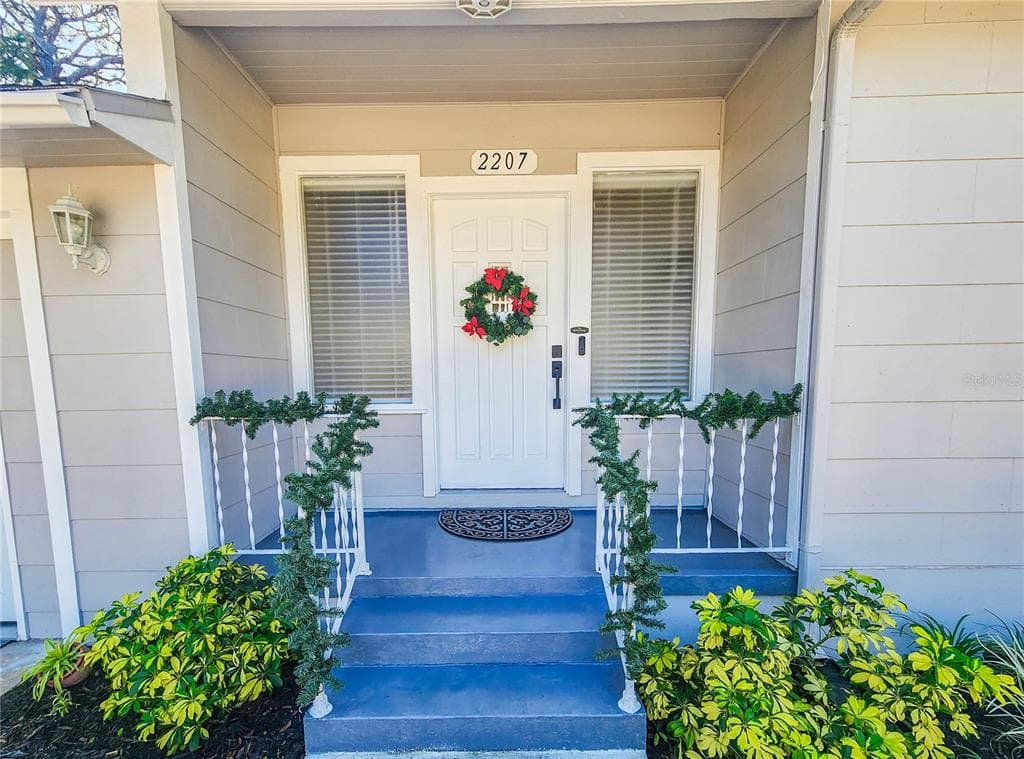 2207 LAUREL STREET - Interior/Exterior Photo 3 - PALATKA, FL