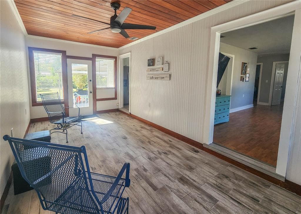 2207 LAUREL STREET - Interior/Exterior Photo 5 - PALATKA, FL