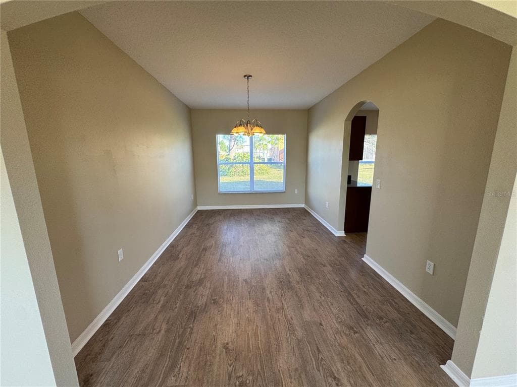 681 BASINGSTOKE COURT - Interior/Exterior Photo 5 - KISSIMMEE, FL