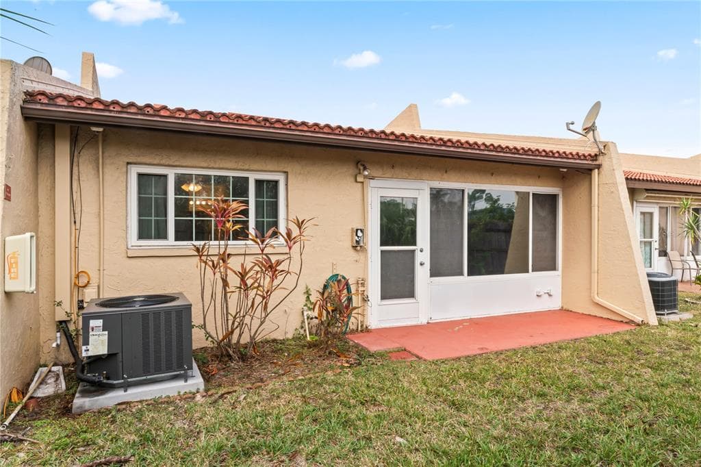 7200 ULMERTON ROAD UNIT C3 - Interior/Exterior Photo 4 - LARGO, FL