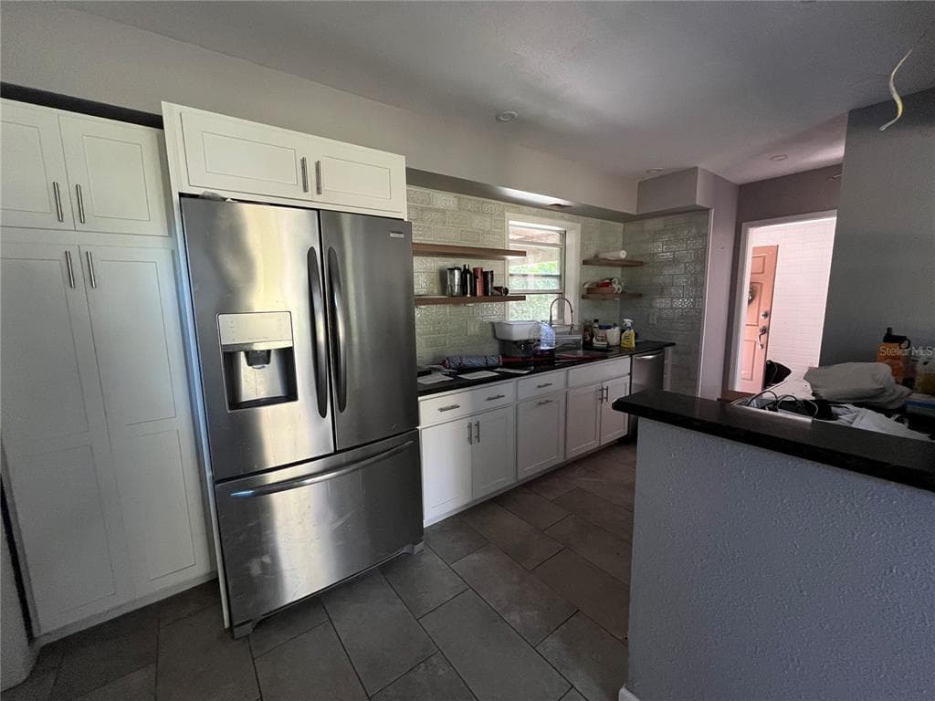 412 W LAKE SUMMIT DRIVE - Interior/Exterior Photo 3 - WINTER HAVEN, FL