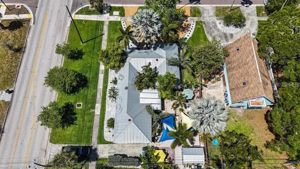 8301 RIVERSIDE DRIVE NE - Interior/Exterior Photo 2 - ST PETERSBURG, FL