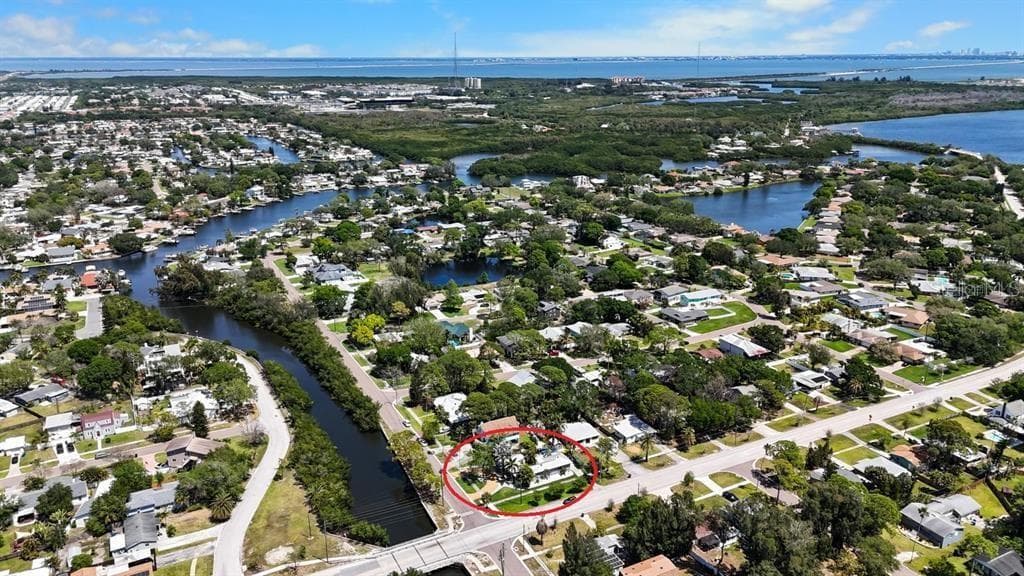 8301 RIVERSIDE DRIVE NE - Interior/Exterior Photo 4 - ST PETERSBURG, FL