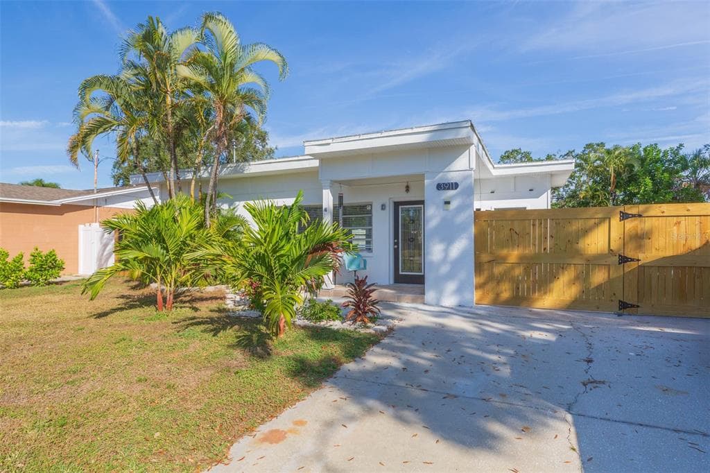 3911 HELENA STREET NE - Interior/Exterior Photo 2 - ST PETERSBURG, FL