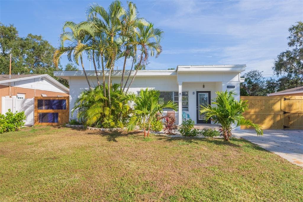 3911 HELENA STREET NE - Interior/Exterior Photo 3 - ST PETERSBURG, FL