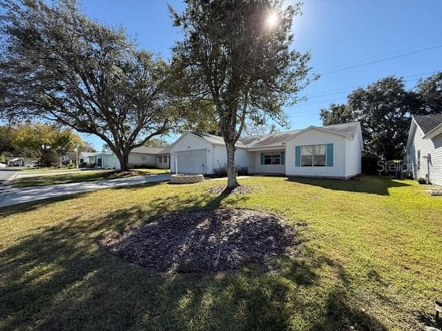 438 SAN PEDRO DRIVE - Interior/Exterior Photo 2 - LADY LAKE, FL