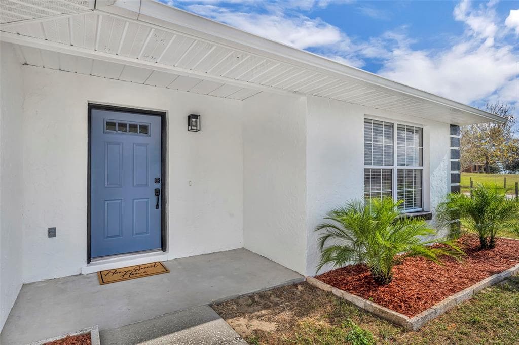 37510 LEGGETT LANE - Interior/Exterior Photo 3 - LADY LAKE, FL