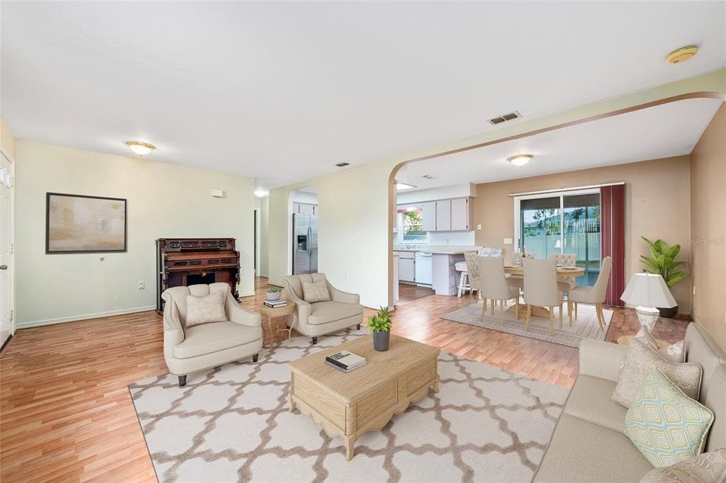 301 WOODLAND TRAIL - Interior/Exterior Photo 5 - LADY LAKE, FL