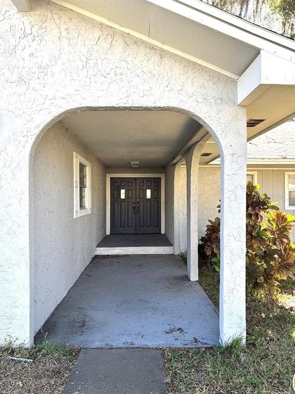 7114 SHEFFIELD DRIVE - Interior/Exterior Photo 3 - LAKELAND, FL